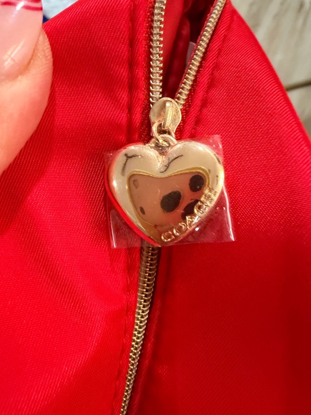 Coach Fragrance Red Makeup Zip Pouch with Gold Heart Zipper Pull- New! - Picture 2 of 6